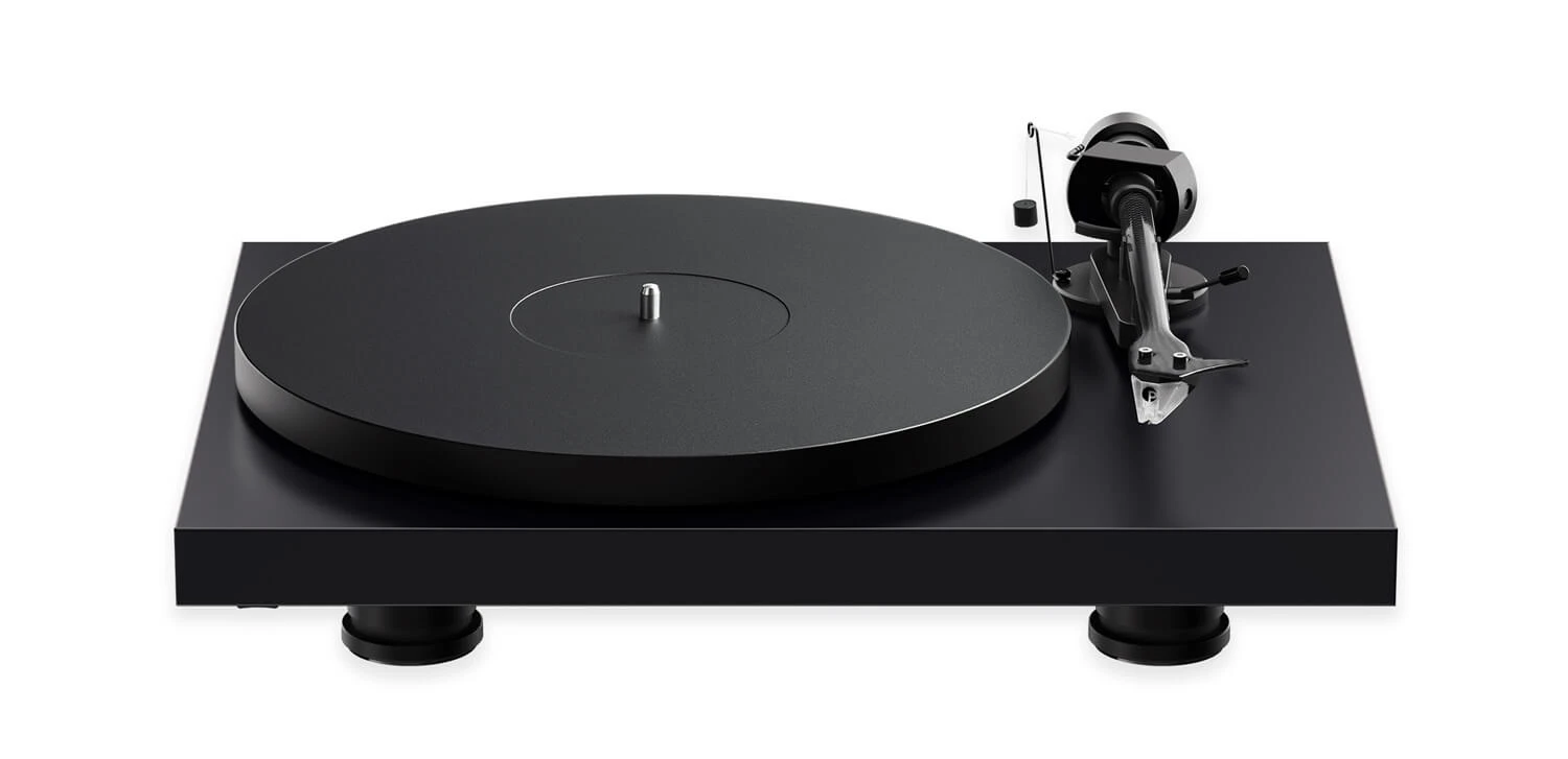 pro-ject-debut-evo-2-satenova-cierna-pick-it-mm-evo - Enigma High Fidelity Audio Black turntable on a dark rectangular plinth with a large circular platter and a right-side tonearm assembly.